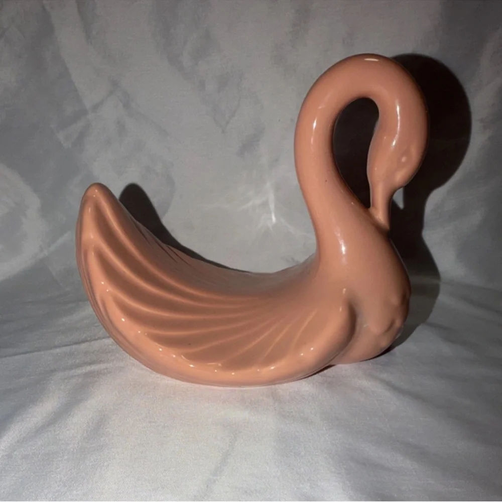 Vintage MCM Pink Ceramic Swan - Picture 3 of 9
